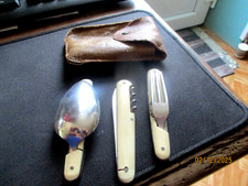 OBJETS DE POILUS /SERVICE