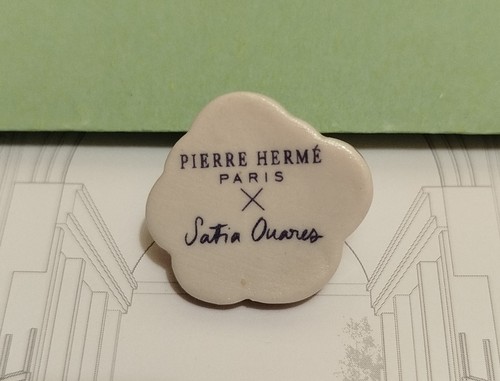 Fève publicitaire pierre - fève,