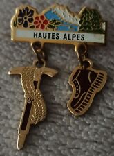Pins Hautes Alpes, Piolet