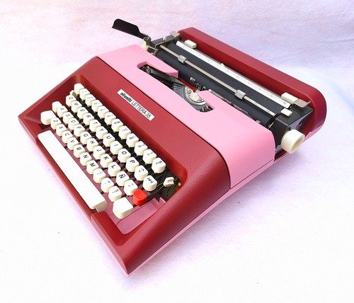Machine écrire olivetti - à,