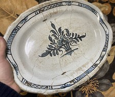 Plat Ancien Cul Noir Faïence Réparation Agrafe XIXeme Varages Moustiers