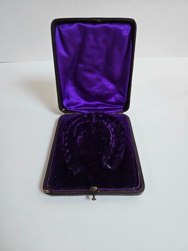 Ancien écrin bijoux fer - à,