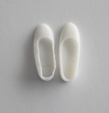 Snouky Bella Toots Cricket