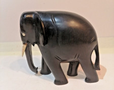 ELEPHANT EN EBENE AFRIQUE H 13CM L 15CM