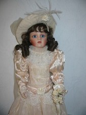 POUPEE EN BISCUIT BEBE BRU EN