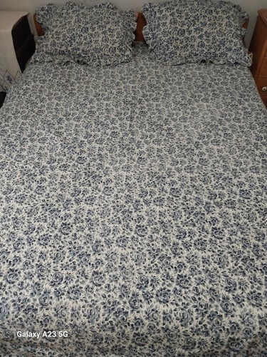 Laura ashley reversible duvet - laura,