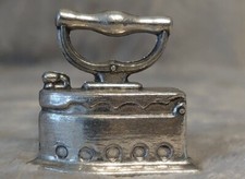 Fer à repasser miniature 97 % d'étain zinn