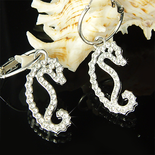 Hippocampe avec cristal - hippocampe,