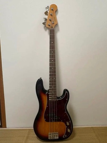 Squier fender precision - squier,