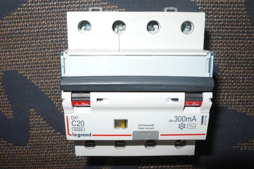 Disjoncteur differentiel - disjoncteur,