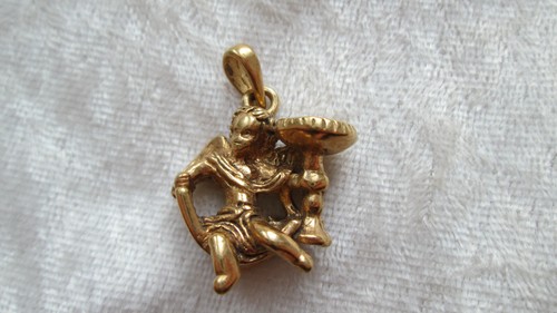 Ancien pendentif argent - en,