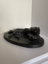 Rare Moulage du Musée du Louvre Jaguar couché tenant une tête de cheval Barye 