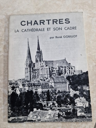 Livre sur cathedrale - livre,