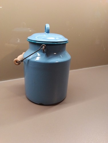 Pot lait tole émaillée - pot, en