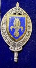 insigne militaire  " Ecole d'Application de l'Infanterie  Drago Paris✅008/6