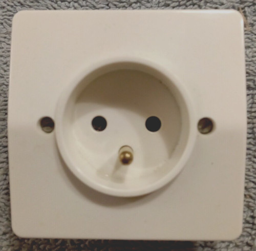 Legrand neptune prise t - 2, p+t