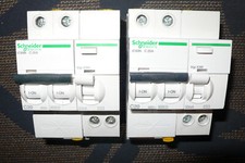 DISJONCTEUR A9F77220 DIFFERENTIEL A9Q11225 SCHNEIDER ELECTRIC 20A 30mA AC 2POLES