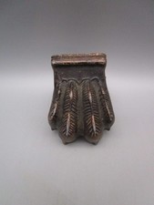 Sabot pied de meuble ancien en