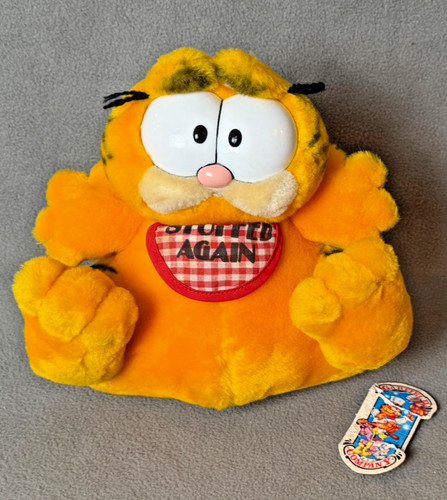 Vtg dakin garfield stuffed - dakin,