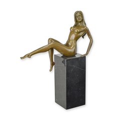 STATUE MODERNE SCULPTURE