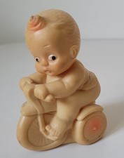 Pouet Pouet Bébé Sur Un