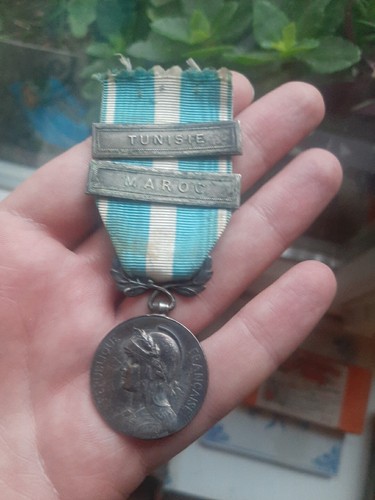 Médaille coloniale avec