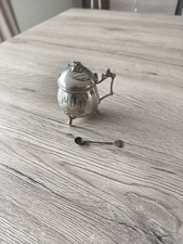 Ancien Moutardier Et Sa