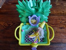 Jouet mini Salon de coiffure vintage avec poupée 