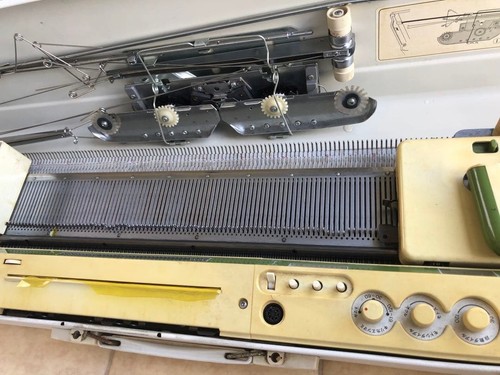 Silver reed 500 knitting - silver,