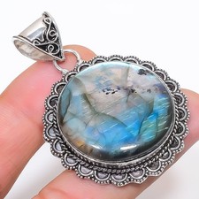 Pendentif pierre précieuse