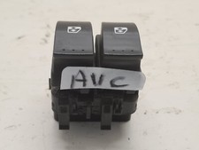 Bouton lève vitre avant