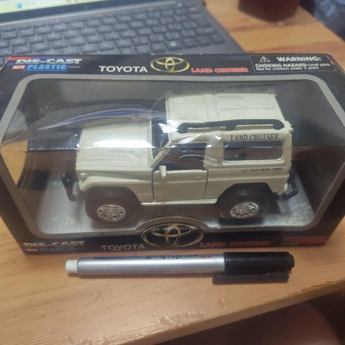 Toyota land cruiser - cruiser, miniature