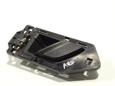 Poignee interieur avant gauche