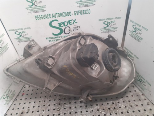 7700311372 phare droit renault - 7700311372,