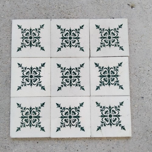 Anciens carreaux faience de - faience,