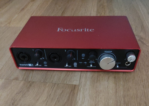 Focusrite scarlett 2i4 - 2i4, 2nd