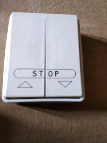 Double bouton poussoir - , pour