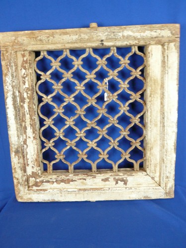 Ancien moucharabieh grille - /,
