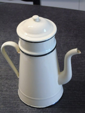 Ancienne cafetière émaillée
