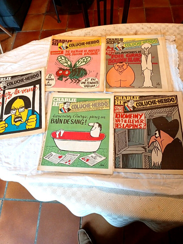 Charlie hebdo coluche - charlie,