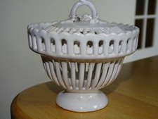 MALICORNE TESSIER ANCIEN POT POURRI BLANC AJOURE FAIENCE BLANCHE  diam 11 cm
