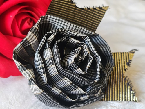 Fleur ancienne tissu quadrille