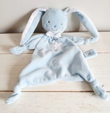 Tex doudou lapin plat bleu ciel étoiles noeud papillon