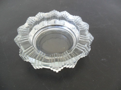 Cendrier verre style art - en,