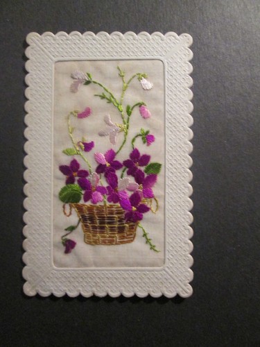 Carte postale ancienne brodee