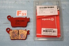 2 plaquettes de frein BREMBO