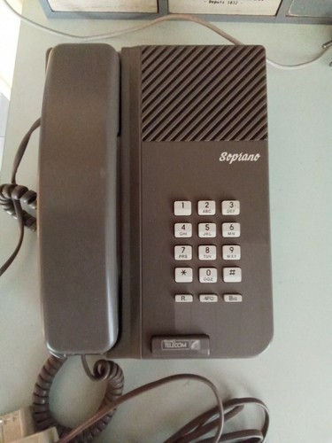Téléphone fixe touches - fixe, a