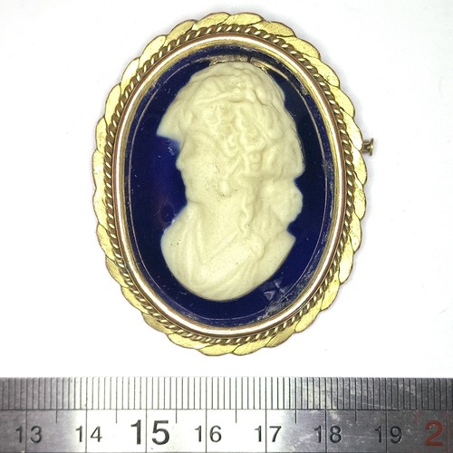Broche camée france - –,