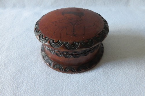 Ancienne boite bretonne ronde - ancienne,