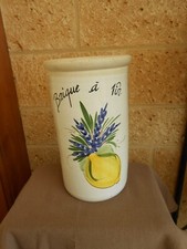 BRIQUE A VIN - TERRE CUITE VERNISSEE  Décor floral fait main- VALLAURIS-BON ETAT